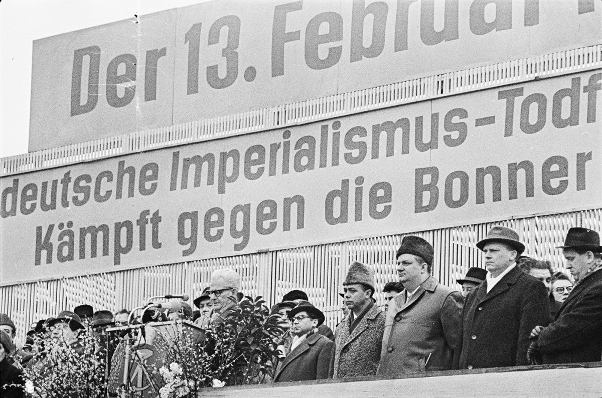 Gegen den westlichen Imperialismus - Gedenken in der DDR zum 20. Jahrestag 1965
